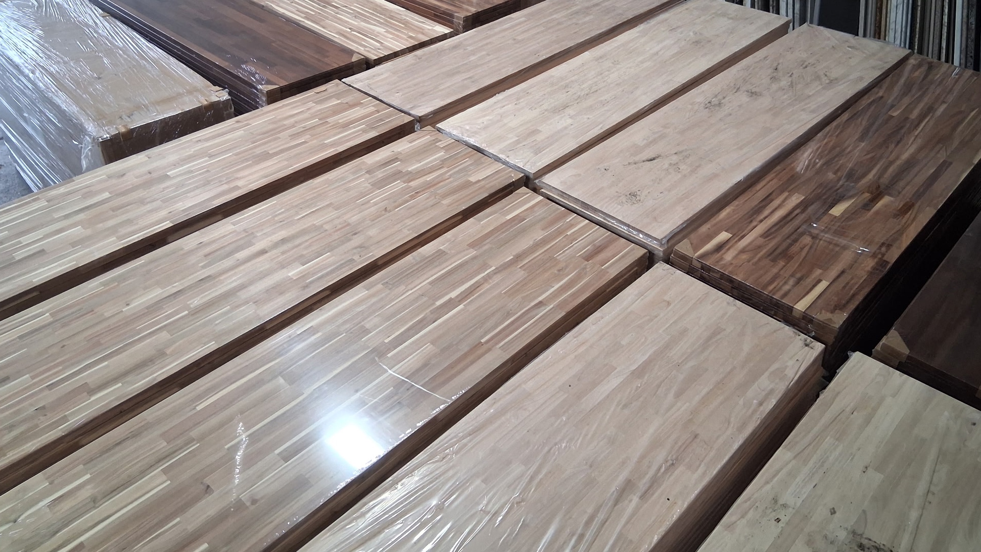 hanover, pa, hanover pa, mcsherrystown, new oxford, abbottstown, spring grove, gettysburg, york, carlisle, shippensburg, boiling springs, dillsburg, parkton md, monkton md, westminster md, eastern waterproof flooring, faircrest cabinets, j & k cabinets, vita cabinetry, fabuwood kitchen cabinetry, fibercon doors, interior doors, exterior doors, vanity tops, shower walls, shower bases, toilets, counter tops, molding, door trim, decking, adirondack chairs, farmhouse dining sets, fire pits, heirloom furniture,black mulch, brown mulch, red mulch, mushroom mulch, sifted top soil, crusher runs, #57, #8, Delaware river stone, ocean stone, landscape stone, quarry stone, masonry sand, screenins, stone, water garden supplies, brooks landscape suppy lard